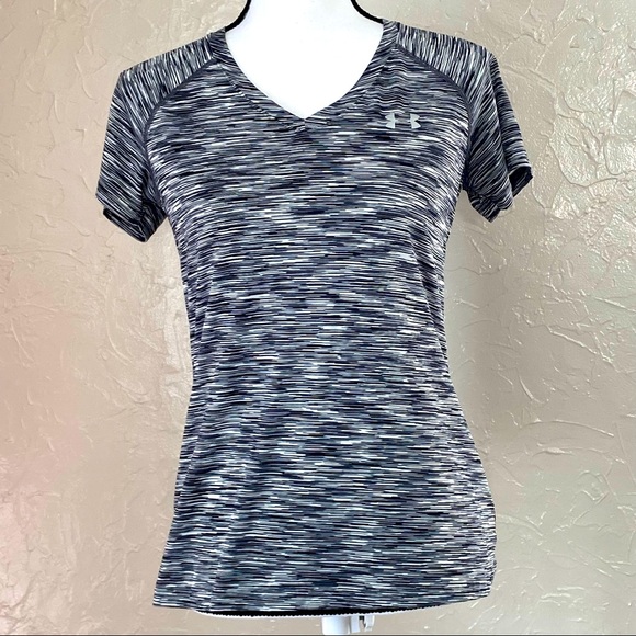 3/$25 Under Armour small semi fitted v neck short sleeve space dye print tee - Picture 1 of 16